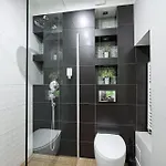Modern And Cozy- Location-b11/13 * Warszawa