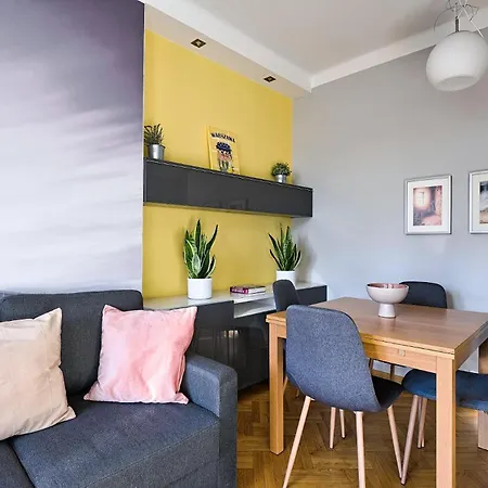 Modern And Cozy- Location-b11/13