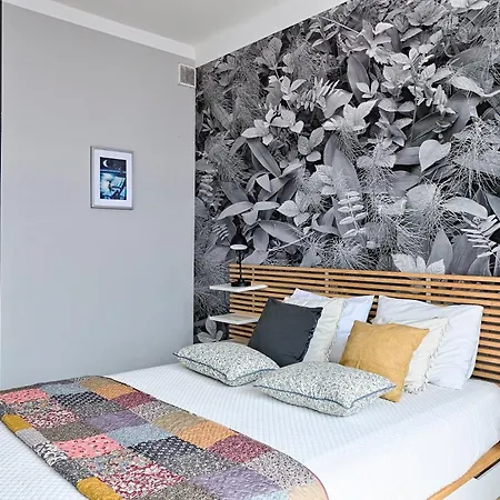 Modern And Cozy- Location-b11/13 Apartament