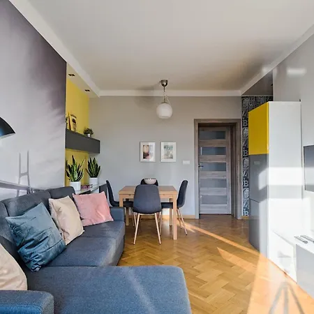 Modern And Cozy- Location-b11/13 公寓 *
